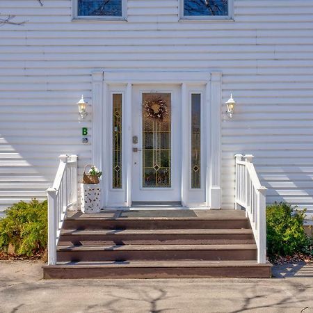 Finlay House Bed And Breakfast Niagara - On - The - Lake Екстериор снимка