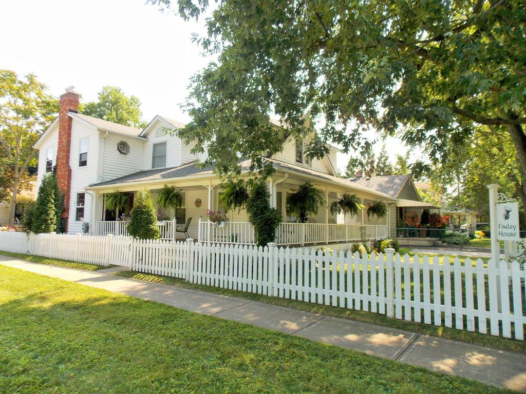 Finlay House Bed And Breakfast Niagara - On - The - Lake Екстериор снимка