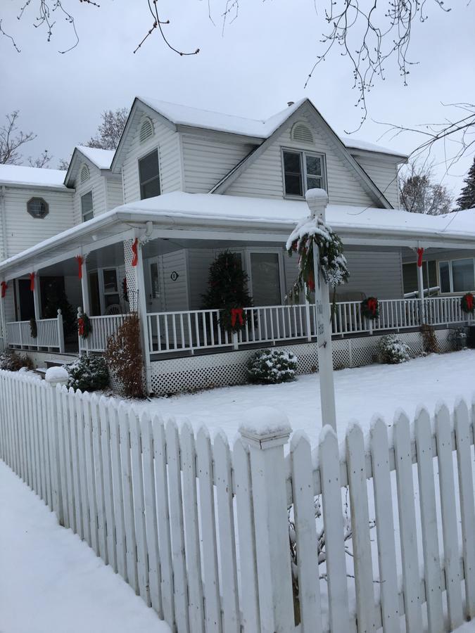 Finlay House Bed And Breakfast Niagara - On - The - Lake Екстериор снимка