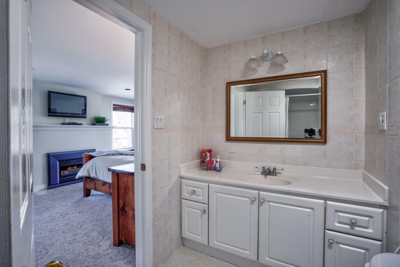 Finlay House Bed And Breakfast Niagara - On - The - Lake Екстериор снимка