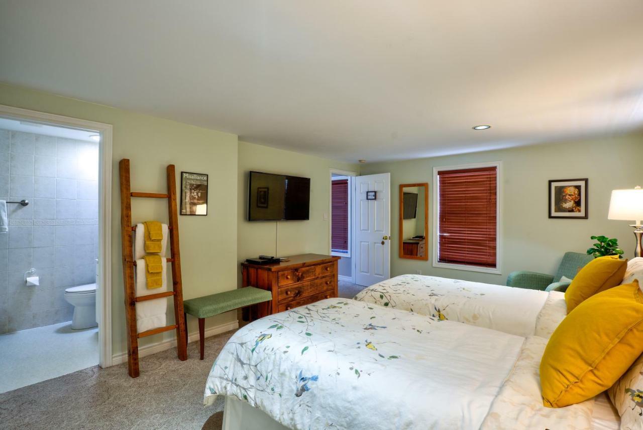 Finlay House Bed And Breakfast Niagara - On - The - Lake Екстериор снимка