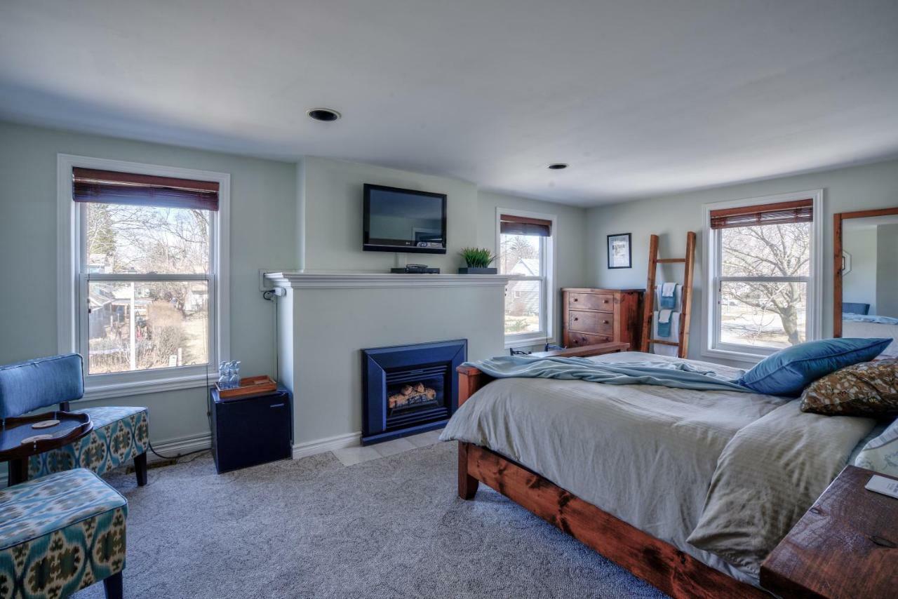 Finlay House Bed And Breakfast Niagara - On - The - Lake Екстериор снимка