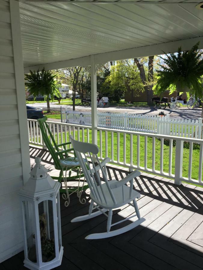 Finlay House Bed And Breakfast Niagara - On - The - Lake Екстериор снимка